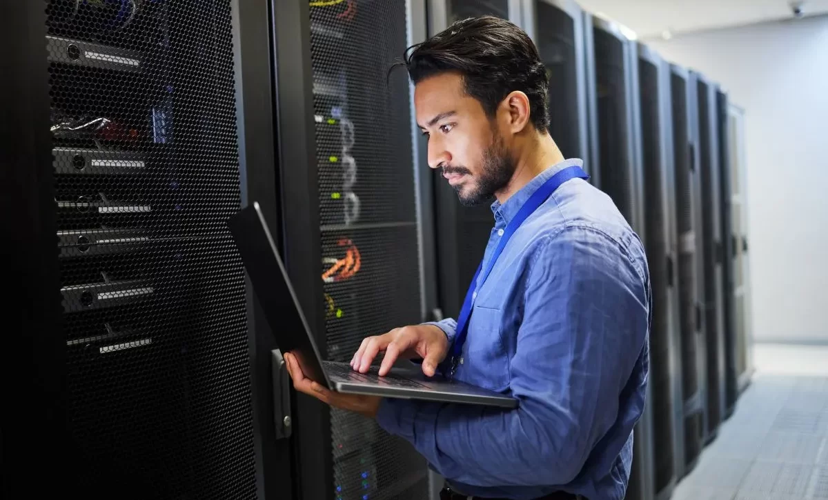 Configuración de Servidores Web y VPS de Alto Rendimiento TISA